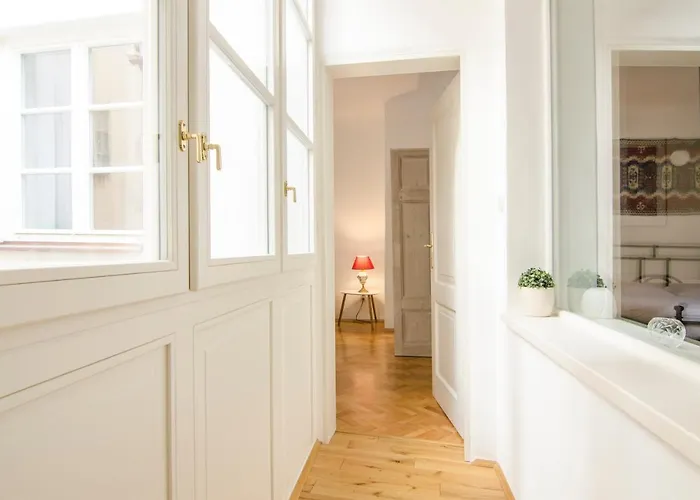Wishlist Residences - Charles Bridge Karlova Апартаменты *