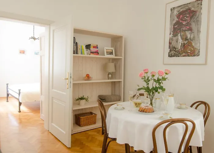 Wishlist Residences - Charles Bridge Karlova *
