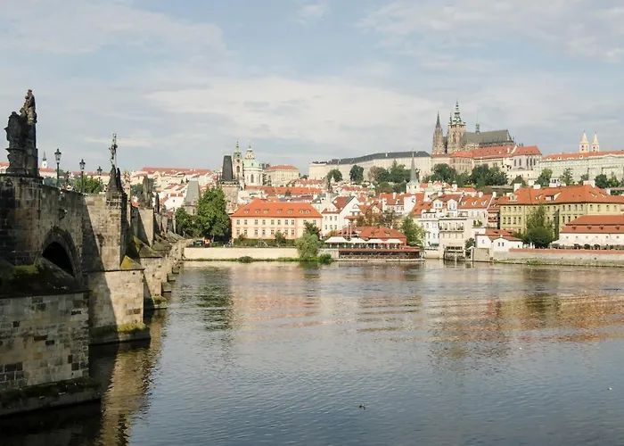 Wishlist Residences - Charles Bridge Karlova
